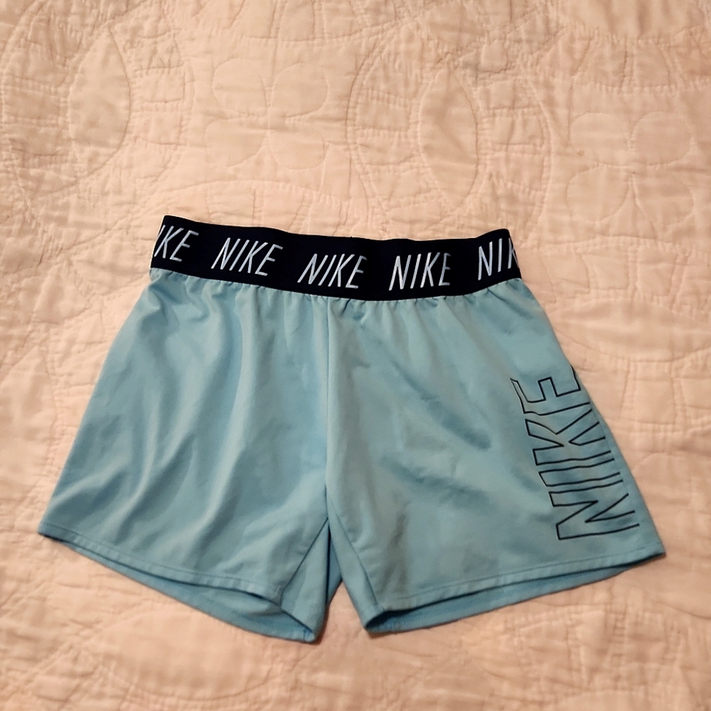 Women's Nike XL Athletic Shorts